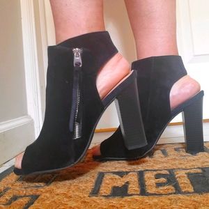 Call it spring heels 👠